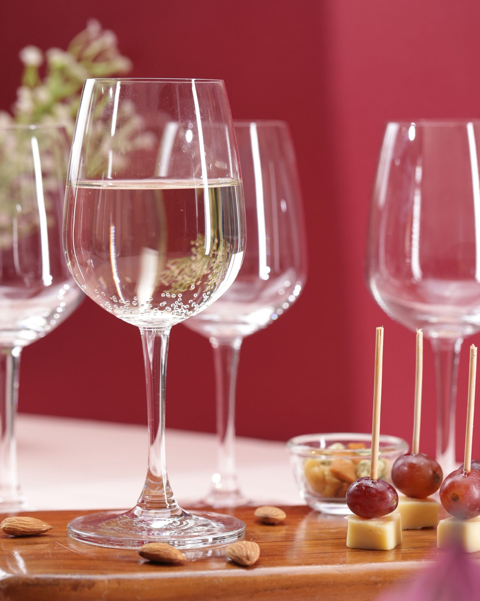Madison White Wine Glasses - Image 3
